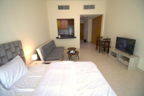 DRUVYA HOLIDAY HOMES, Bld DG194, Street No,10 Discovery Gardens, Close to Al Furjan Metro 3 minutes walkable